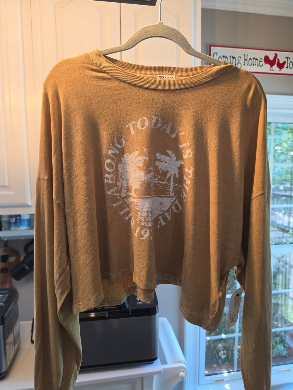 Billabong NWT Today Is The Day Hand Dyed Cropped Long Sleeve Top Mustard M